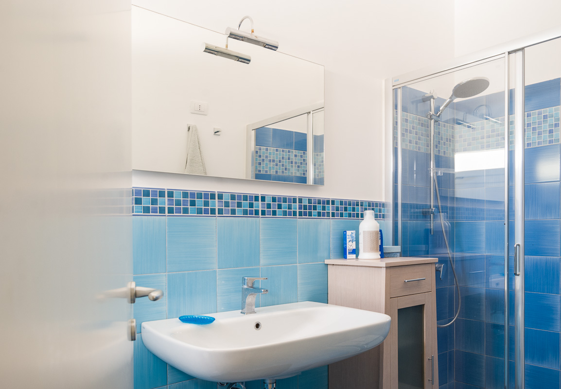 Bagno con doccia
